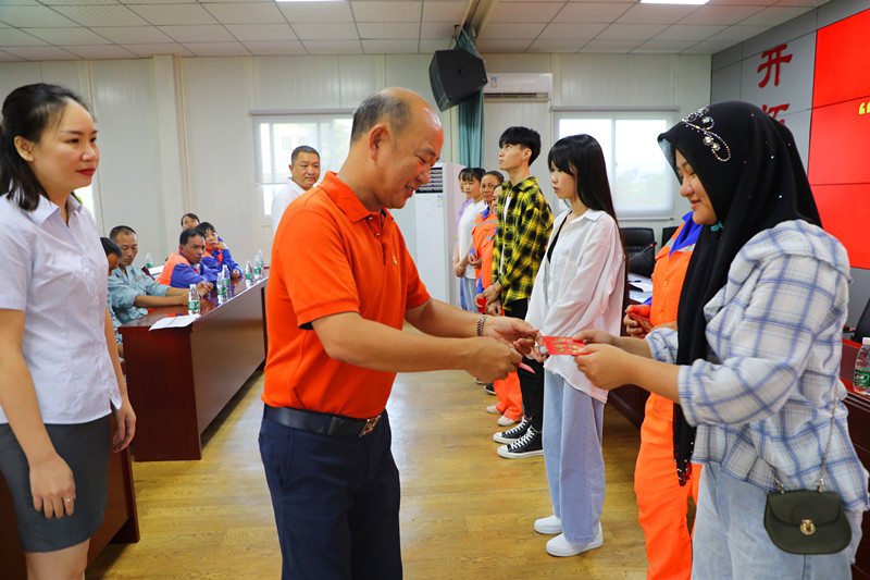 “金秋助學，圓夢明佳！”明佳集團黨支部及工會組織開展愛心助學活動！